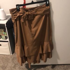 A Flowey  skirt never been worn but with no tack